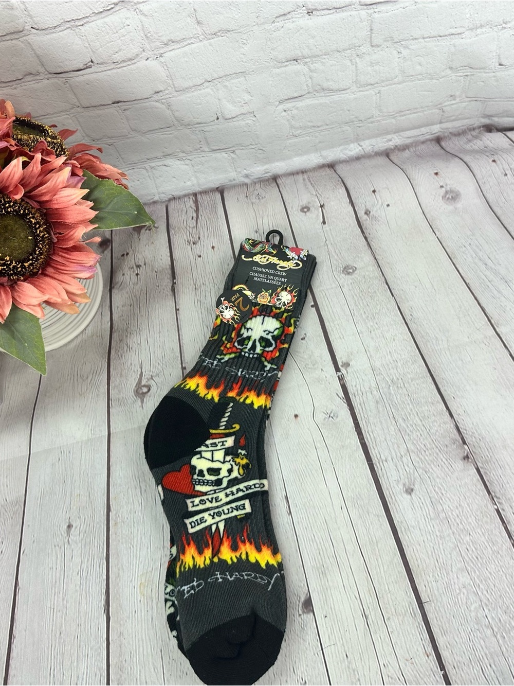 NWT Ed Hardy cushioned Crew Socks unisex streetwear urban skulls whimsigoth gray